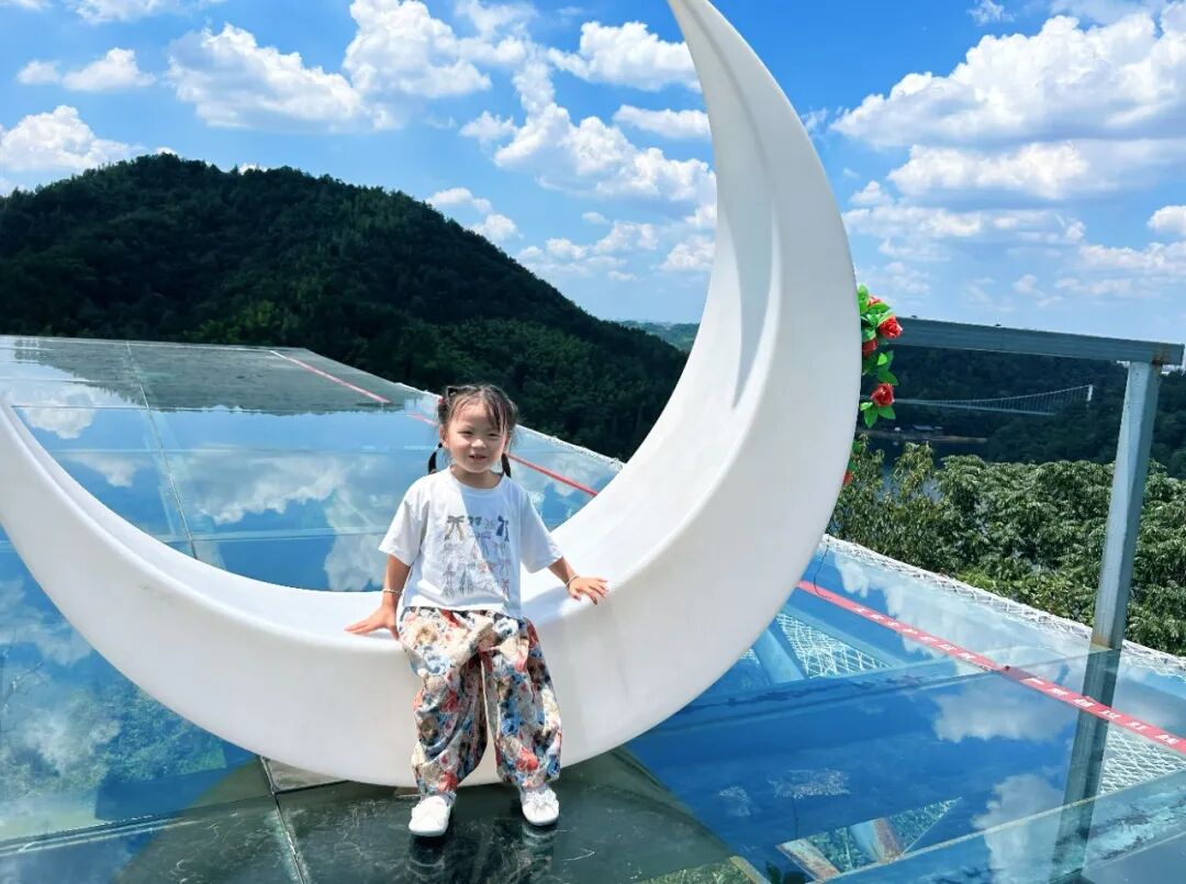 石燕湖天空之镜